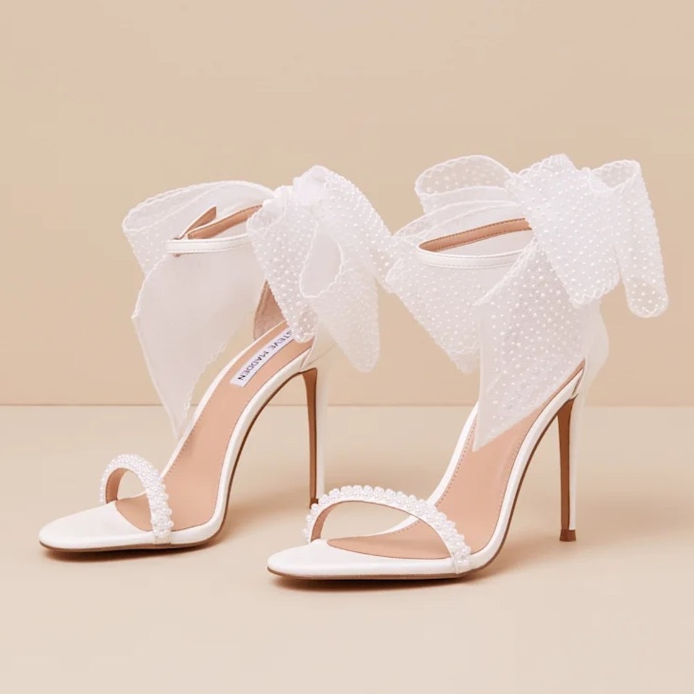 Steve Madden Benni White Bow with Pearls Heels